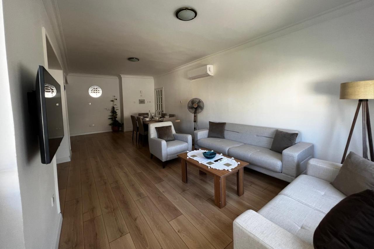 Stylish 3 Bedroom Apartment In Kyrenia  Bagian luar foto