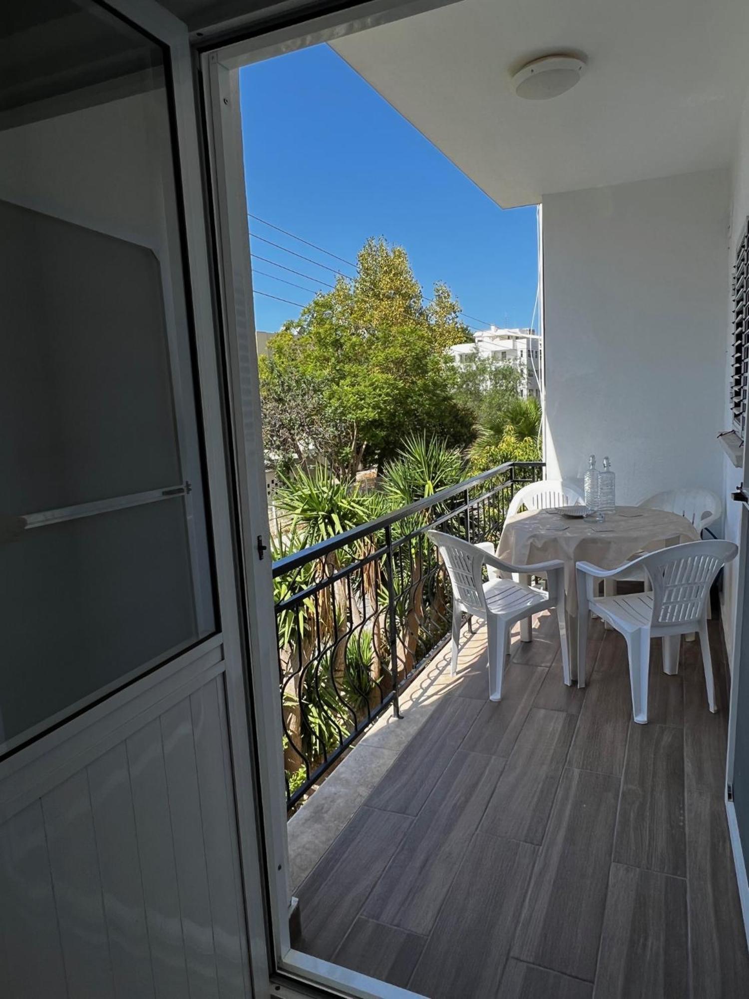 Stylish 3 Bedroom Apartment In Kyrenia  Bagian luar foto
