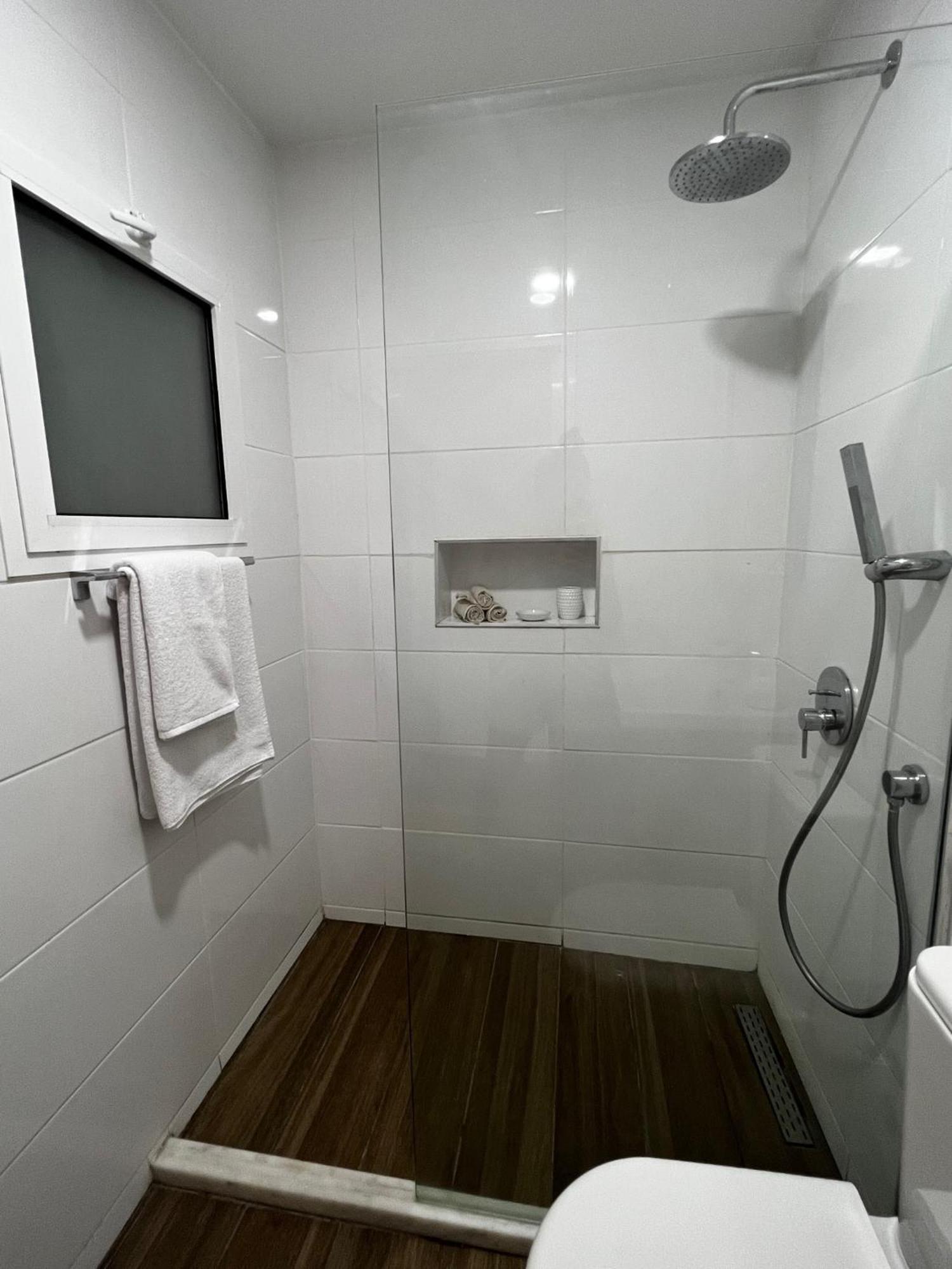 Stylish 3 Bedroom Apartment In Kyrenia  Bagian luar foto