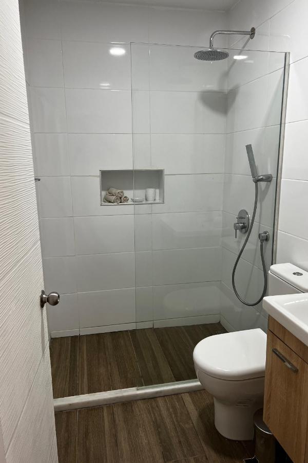Stylish 3 Bedroom Apartment In Kyrenia  Bagian luar foto