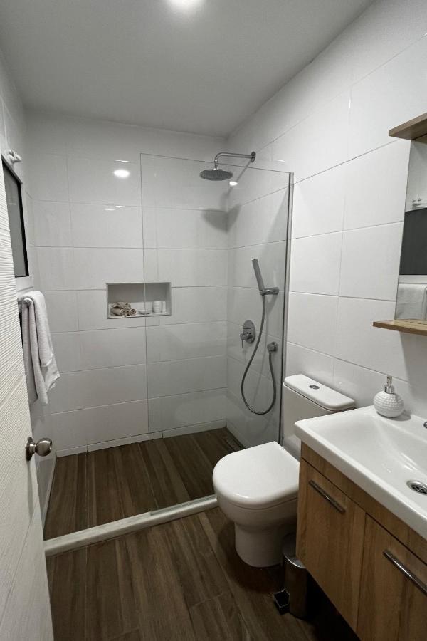 Stylish 3 Bedroom Apartment In Kyrenia  Bagian luar foto