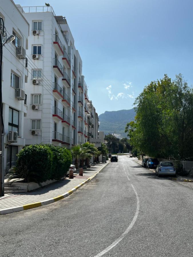 Stylish 3 Bedroom Apartment In Kyrenia  Bagian luar foto